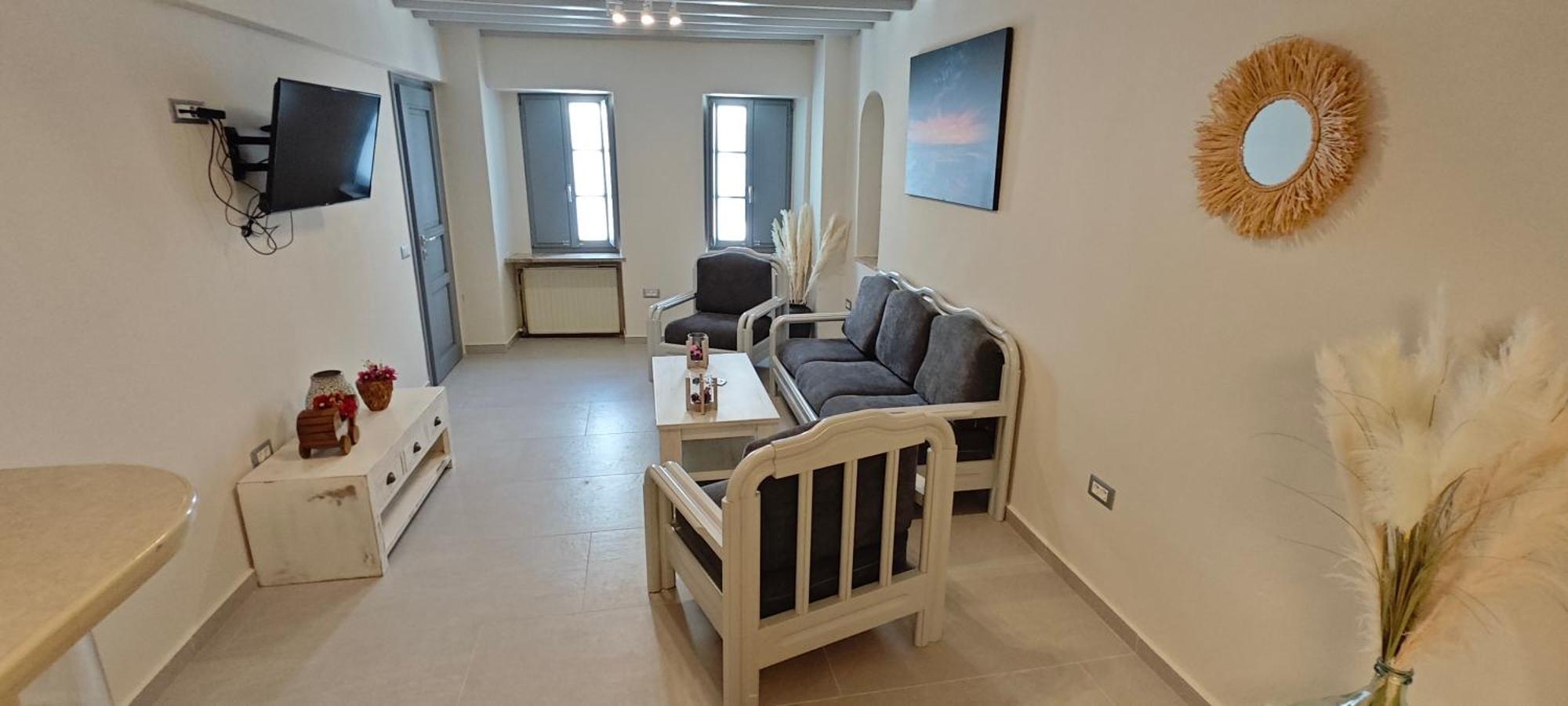 Apartment Empyreal Blue Chora